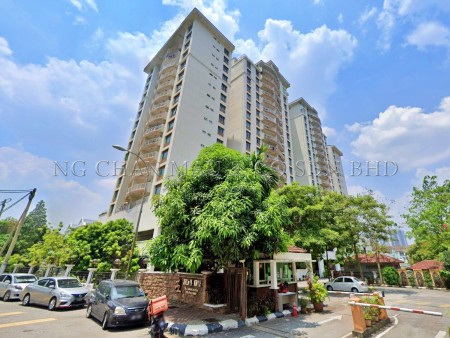 Condo For Auction at Villa Makmur