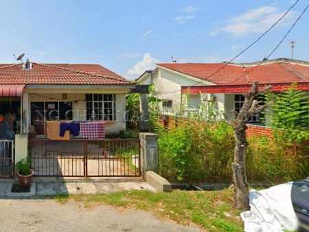 Terrace House For Auction at Taman Kledang