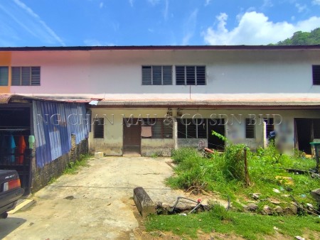 Terrace House For Auction at Taman Sri Kampar