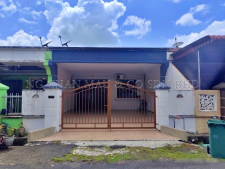 Terrace House For Auction at Taman Desa Puteri