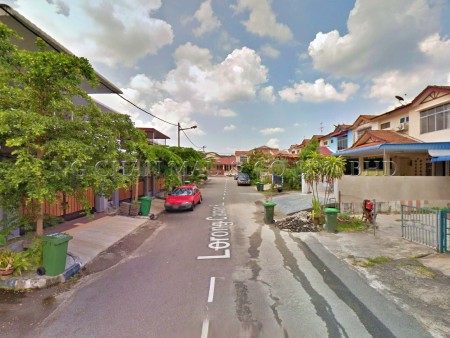 Terrace House For Auction at Taman Camar