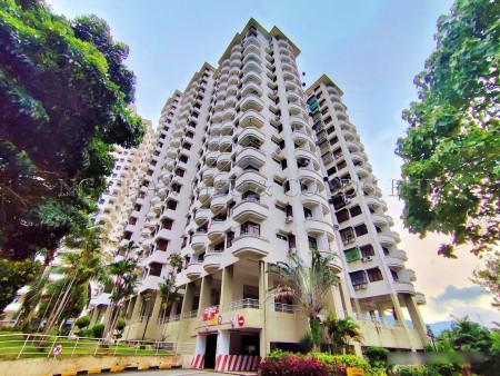 Apartment For Auction at Eden Seaview