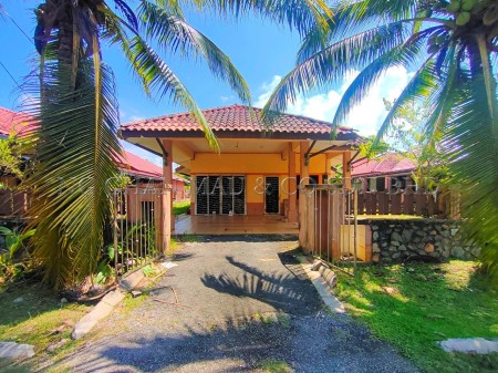 Bungalow House For Auction at Taman Jengka Mahkota