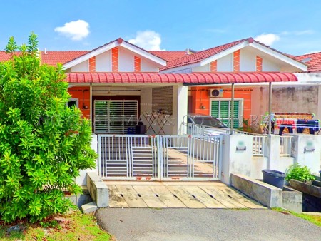 Terrace House For Auction at Bandar Universiti