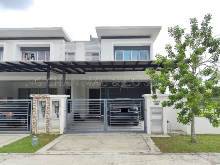 Terrace House For Auction at Kundang Estate