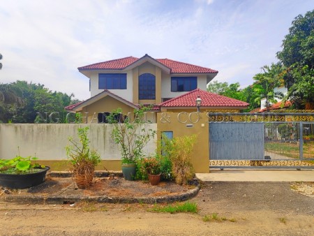 Bungalow House For Auction at Bukit Jawi Golf Villa