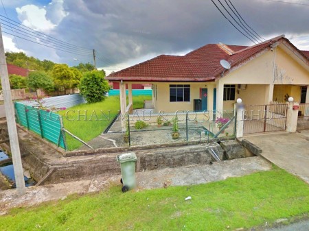 Terrace House For Auction at Lutong