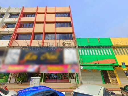 Shop For Auction at Kuala Terengganu