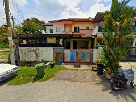 Terrace House For Auction at Section 3