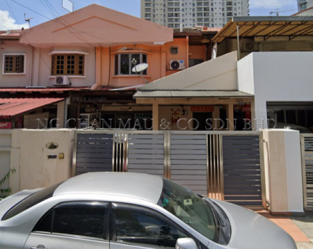 Terrace House For Auction at Taman Teratai Mewah