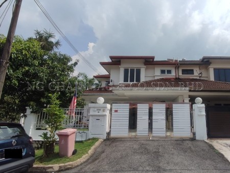 Terrace House For Auction at Section 11