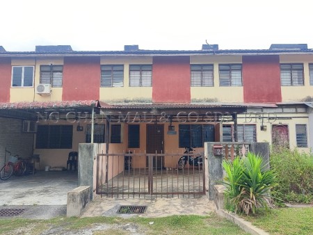 Terrace House For Auction at Taman Berkat