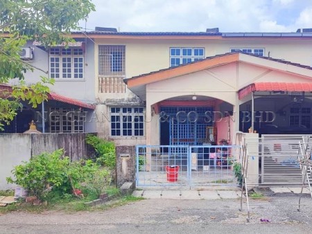 Terrace House For Auction at Taman Maju