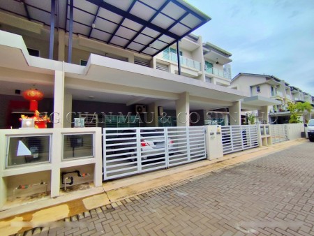 Terrace House for Auction