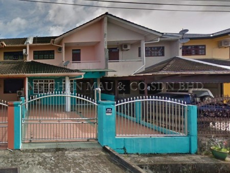 Terrace House For Auction at Petra Jaya