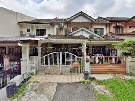 Terrace House For Auction at Taman Cemerlang