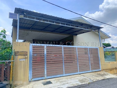 Bungalow House For Auction at Salak South