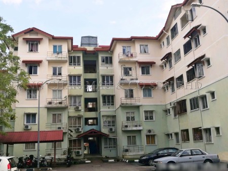 Apartment For Auction at Pangsapuri Randa