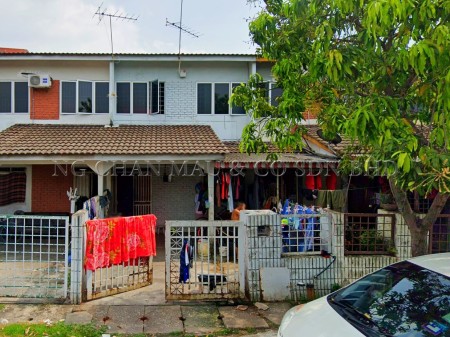 Terrace House For Auction at Taman Klang Utama