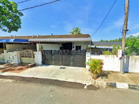 Terrace House For Auction at Taman Cenderawasih Indah