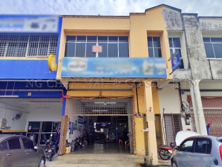 Shop For Auction at Muar