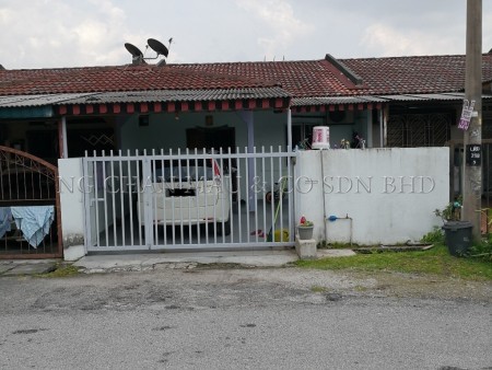 Terrace House For Auction at Taman Sentosa