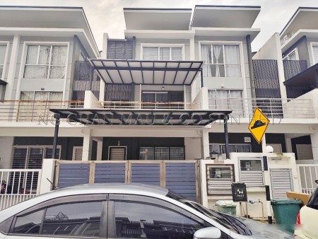 Terrace House For Auction at Bayu Heights 2