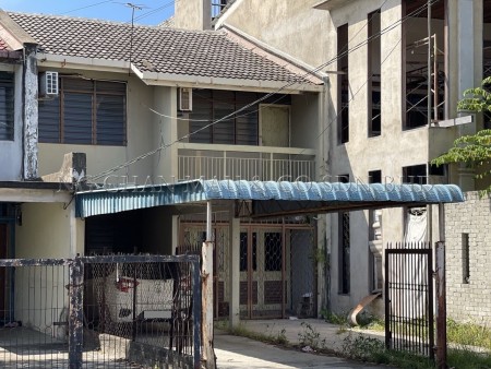 Terrace House for Auction