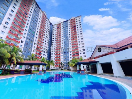 Apartment For Auction at Vista Pinggiran