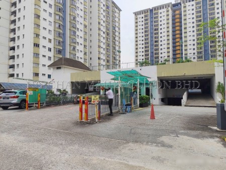 Condo For Auction at Endah Regal