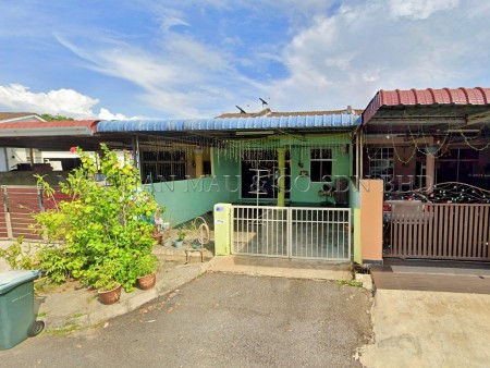 Terrace House for Auction