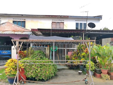 Terrace House For Auction at Taman Kapar Setia