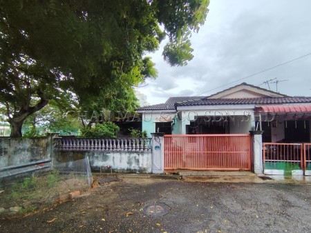 Semi D For Auction at Taman Bukit Minyak