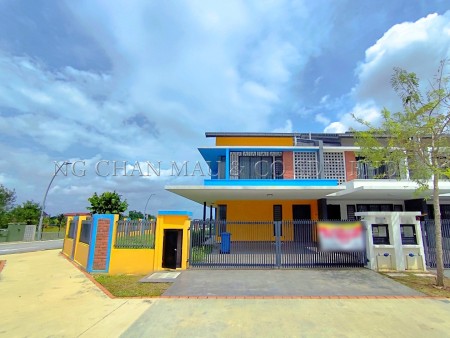 Terrace House For Auction at Elmina West