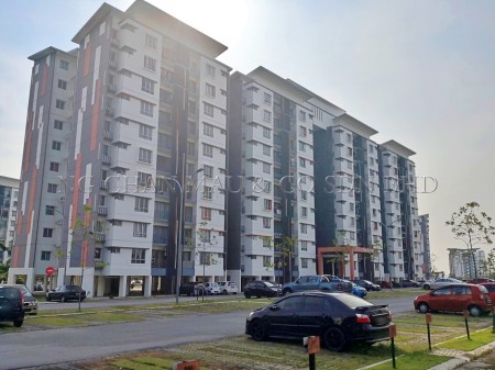 Apartment For Auction at Seri Kasturi