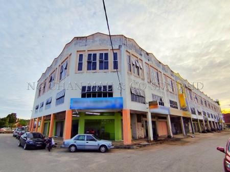 Shop Office For Auction at Taman Dindings