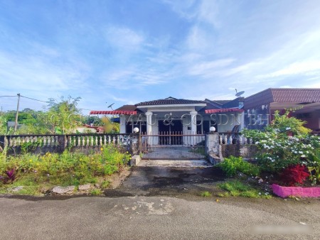 Terrace House for Auction