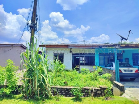 Terrace House For Auction at Taman Sri Rompin