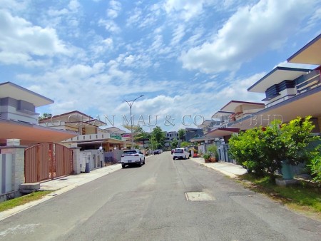 Terrace House For Auction at Taman Desa Kenanga 2