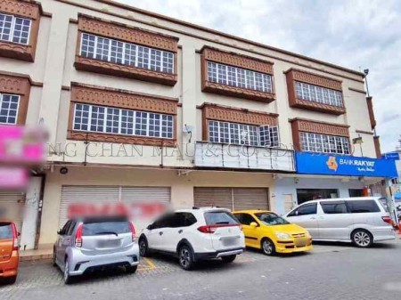 Shop Office For Auction at Wakaf Che Yeh