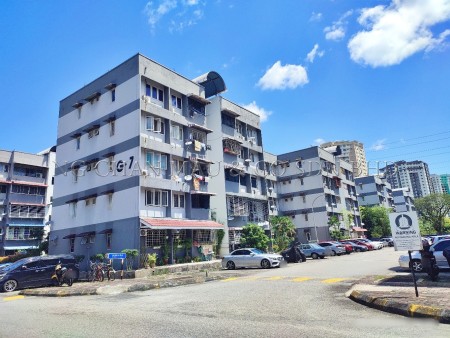 Apartment For Auction at Baiduri Apartment