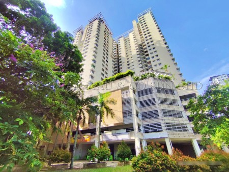 Condo For Auction at Park View Tower