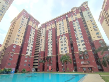 Apartment For Auction at Mentari Court 1