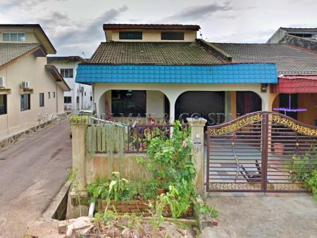 Terrace House For Auction at Taman Sri Pulai