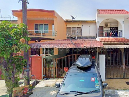 Terrace House For Auction at Taman Seraya