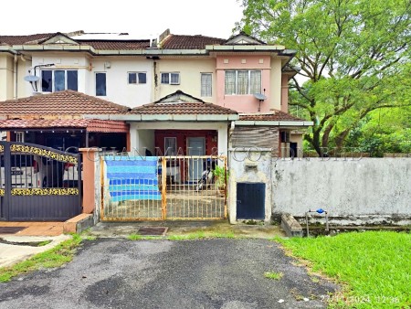 Terrace House For Auction at Taman Puncak Jalil