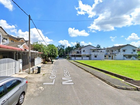 Terrace House For Auction at Taman Permaipura