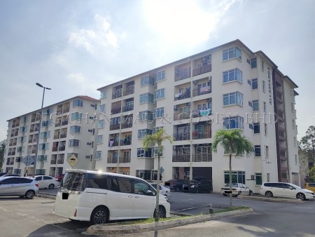 Apartment For Auction at Residensi Warnasari 2