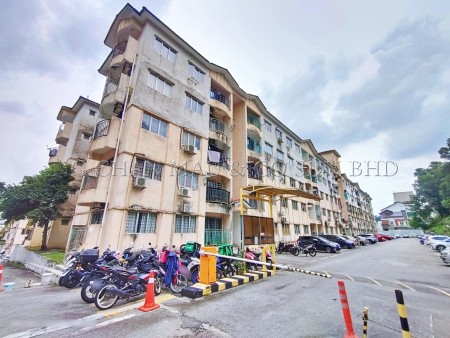 Apartment For Auction at Pangsapuri Cemara