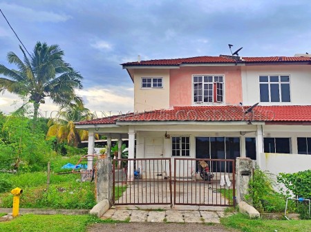 Terrace House For Auction at Taman Kledang